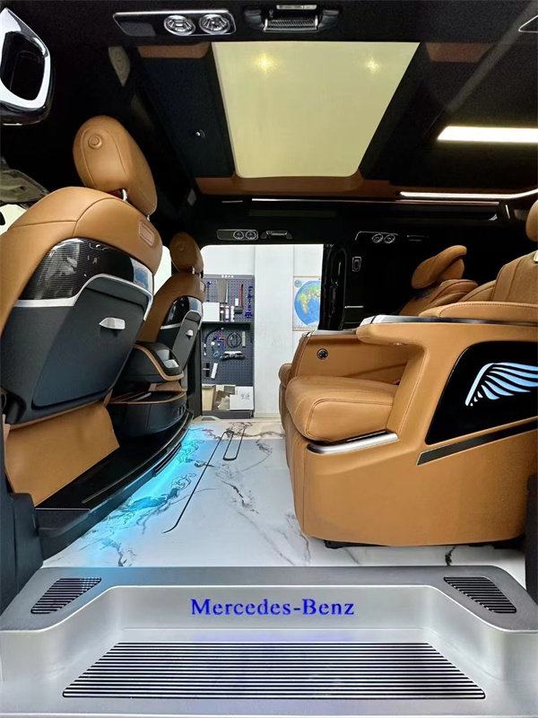奔驰V260米乐 M6米乐L七座商务车完美展现舒适性(图3)