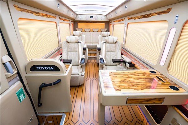 米乐M6 米乐丰田考斯特12座商务豪华版40V6报价(图4)