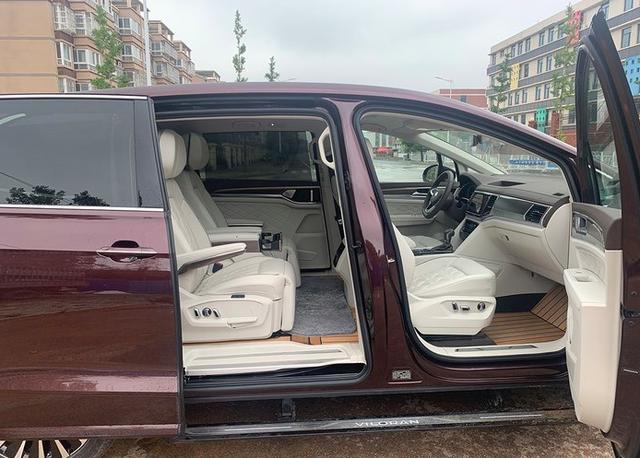 刚柔并济外型设计+VIP级别二排体验商务出行没威然上不了台面米乐 M6米乐(图4)