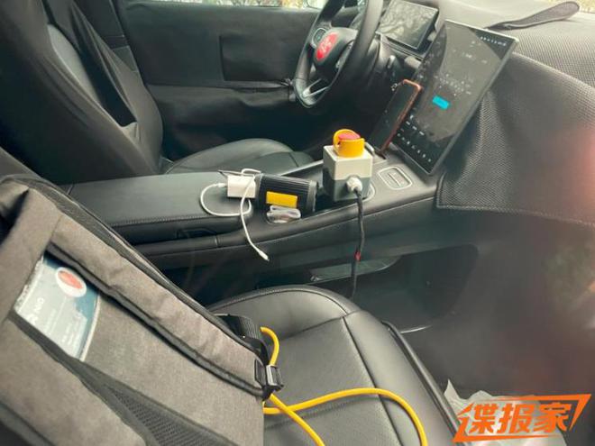 家族设计加持米乐 M6米乐 疑似全新蔚来EC6谍照曝光(图3)