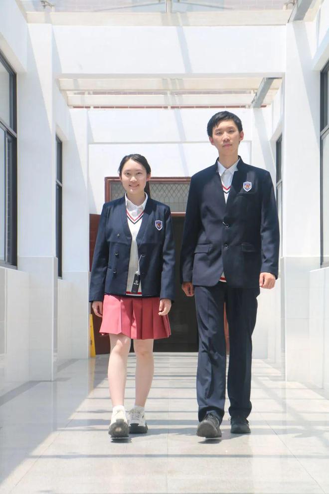 森系小清新、国风传统色还有男生夏日裙装？TA们设计的校服你喜欢吗？米乐 M6米乐(图1)