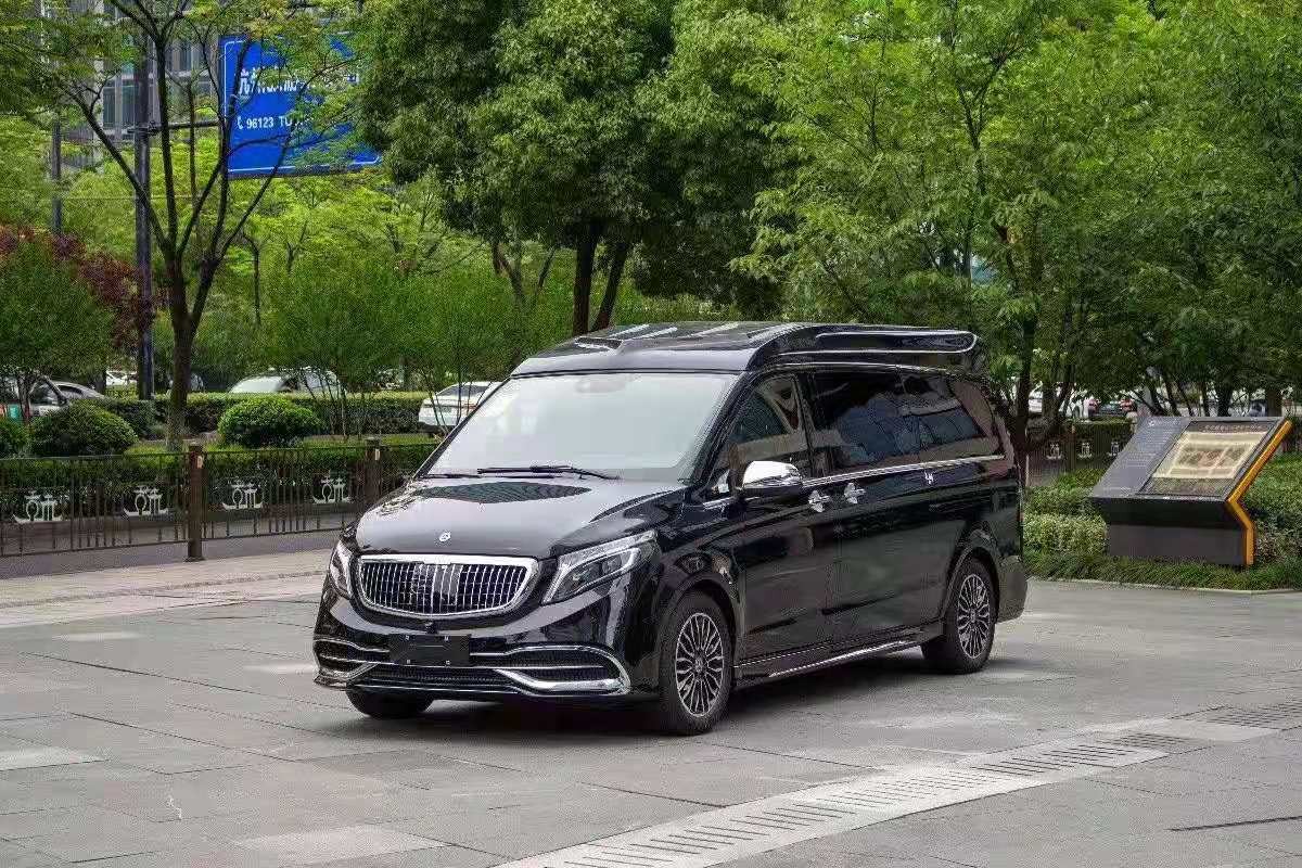 国六蓝牌｜奔驰威霆定制版豪米乐 M6米乐华商务车尊而不贵舒适从容(图1)