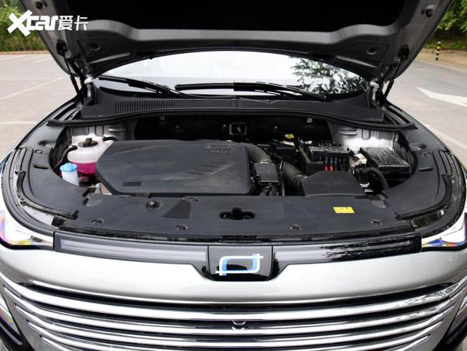 米乐M6 米乐奔腾T90将于6月18日上市 定位紧凑型SUV(图3)