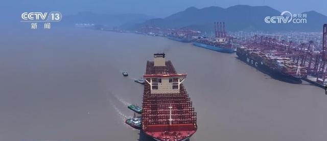 我国自主设计建造超大集装箱船多项指标均居世界最高水平米乐M6 米乐(图1)