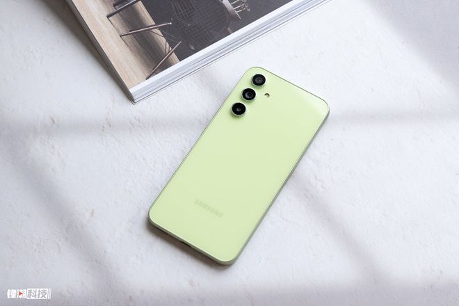 米乐 M6米乐直屏+简洁设计三星Galaxy A54多彩出色(图2)