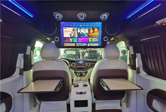 米乐 M6米乐奔驰V260L商务车实拍图片解析奢华无止境(图3)