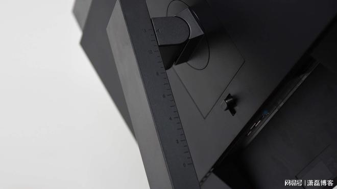 618专业设计显示器推荐联合米乐M6 米乐创新27C1U-D值不值得买？(图4)