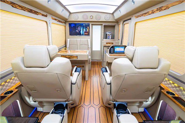 1米乐 M6米乐3座考斯特V6报价 丰田考斯特商务车(图6)