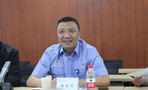 米乐 M6米乐中国商飞上海飞机设计研究院李革萍副总师一行到兰飞调研(图1)