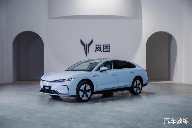 这个夏天带你享受高米乐M6 米乐端豪华商务新标杆(图1)
