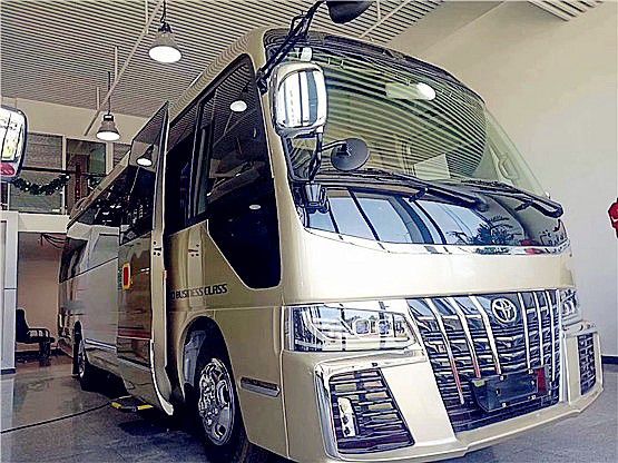 丰米乐M6 米乐田考斯特15座客车 考斯特商务15座(图1)