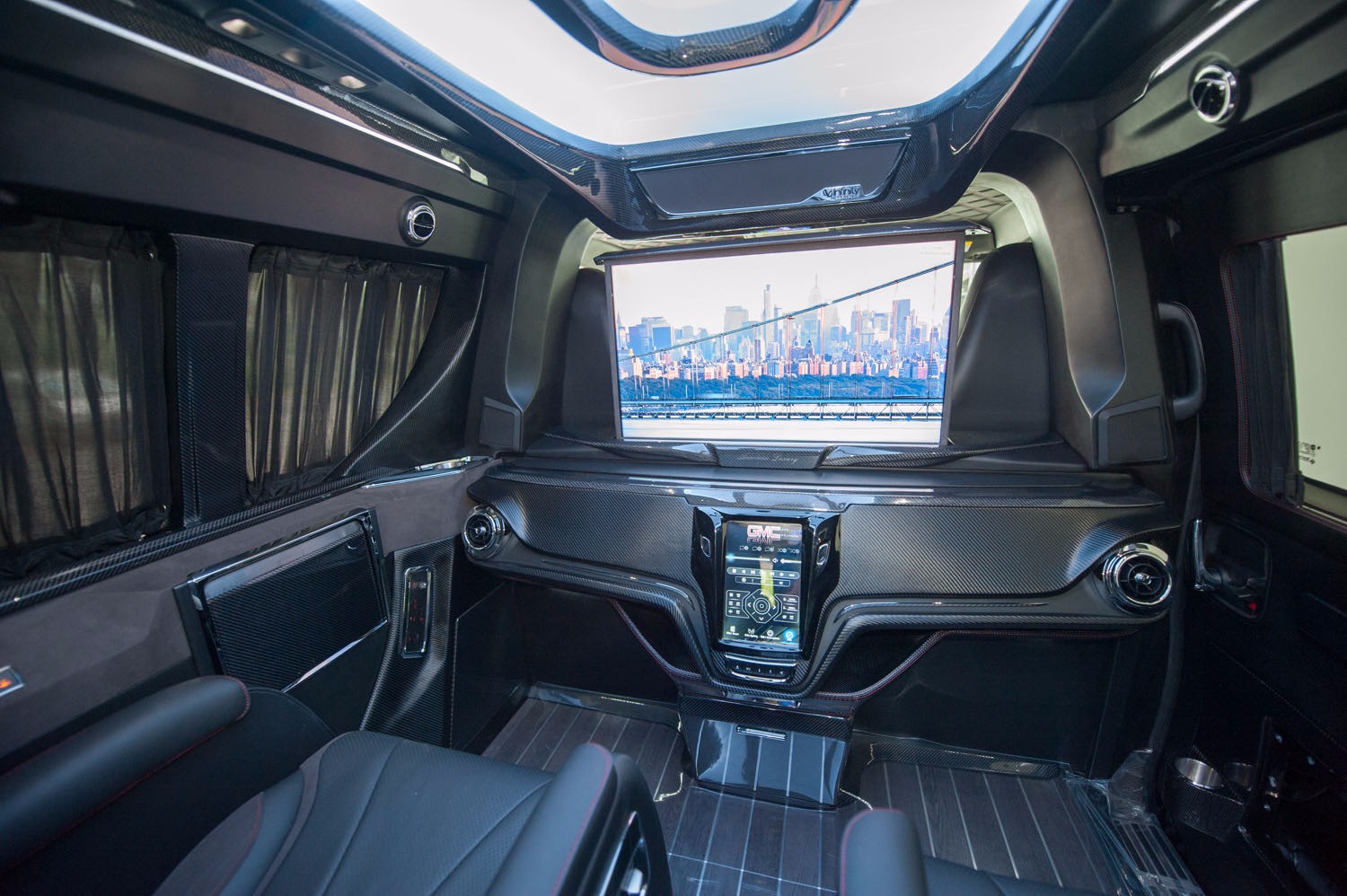 米乐 M6米乐GMC商务车GL650低顶版新款棕色内饰(图2)