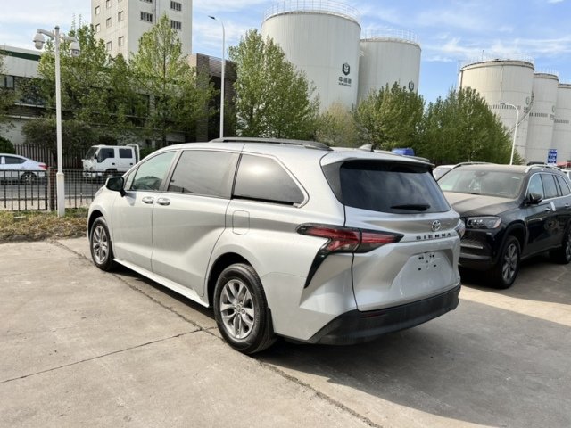 米乐 M6米乐2022款丰田塞纳商务混动现车报价让利售(图3)