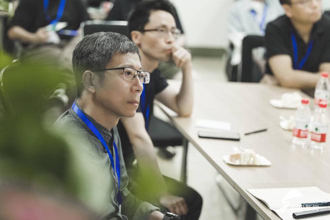米乐M6 米乐聚焦“城市印迹” 2023年全国建筑学专业“8+”毕业设计联合教学答辩活动在山东建筑大学召开(图3)