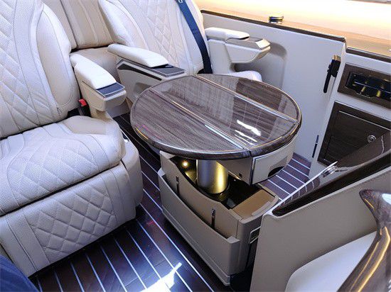 米乐 M6米乐新款奔驰斯宾特只有港口才有车？(图4)