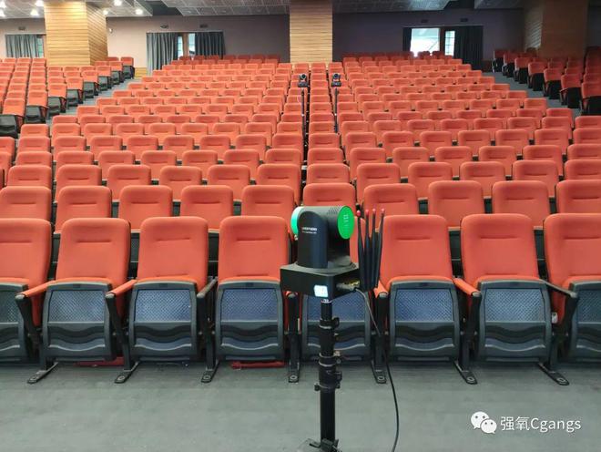 广美动画专业毕业米乐M6 米乐设计展播会​直播用强氧小型IP现场制作解决方案(图3)