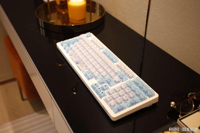 卓越设计与优秀性能的完美融合米乐 M6米乐：达尔优A98机械键盘上手(图3)