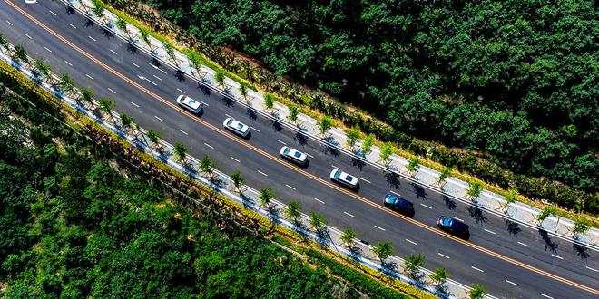 米乐 M6米乐商务车的家用篇 开着一汽奔腾M9来逛大连(图11)