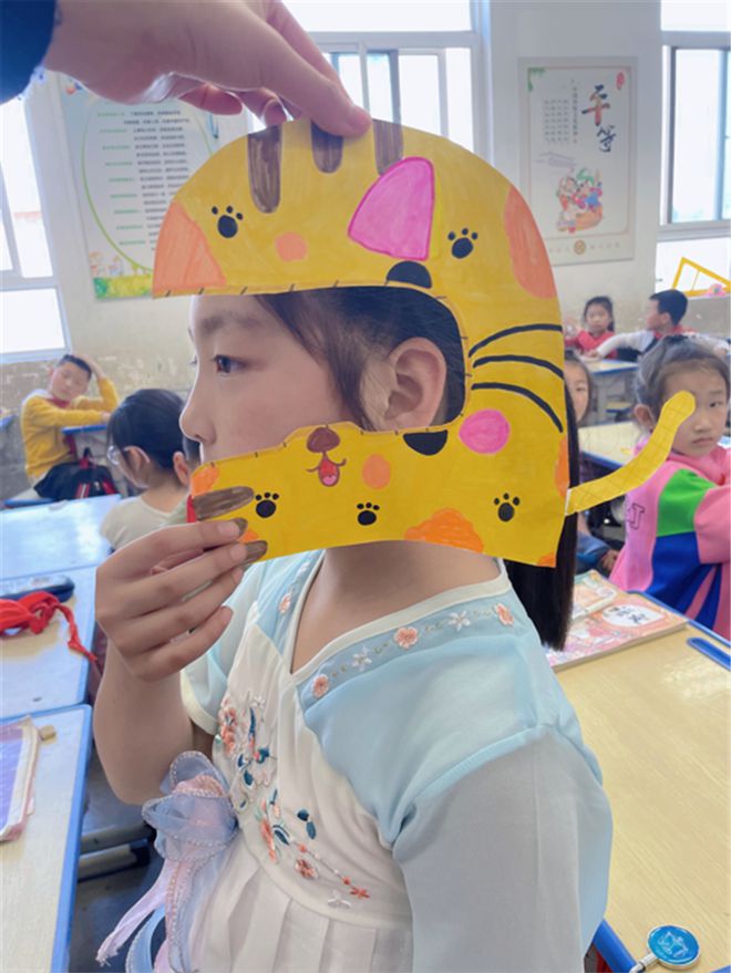 米乐M6 米乐灞桥区新建小学开展以设计安全头盔为主题的美术活动(图3)