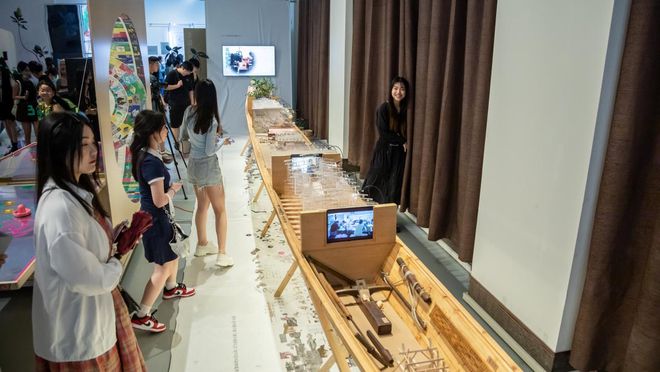 创意青春“艺”绽放共赴中国美院创新设计学米乐M6 米乐院2023毕业展盛宴(图2)