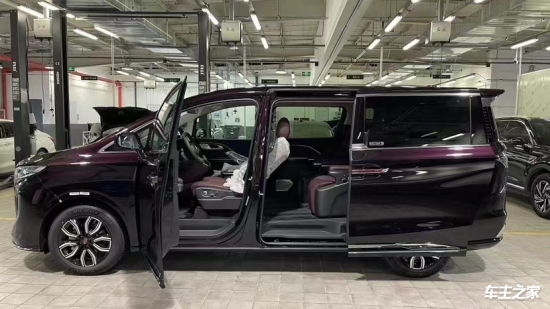 2023款红米乐M6 米乐旗HQ9西安哪里卖 团购红旗商务MPV(图4)