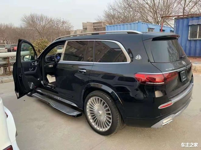 迈巴赫GLS600美规 双色外观豪华SUV商务车米乐 M6米乐(图2)