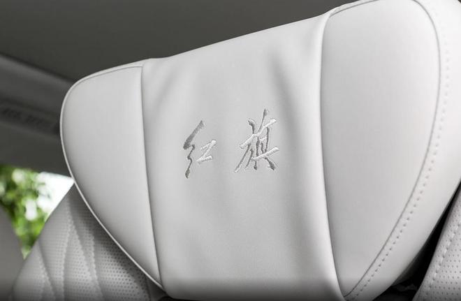 质感甩米乐 M6米乐别克GL8两条街？若不是价格这款国产MPV可能是家用首选(图23)