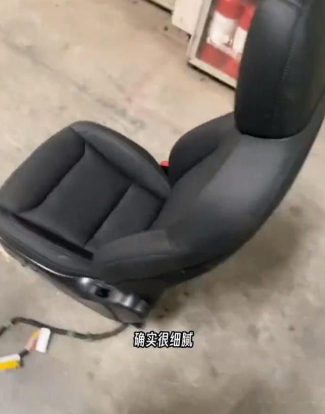 米乐M6 米乐网传新款Model 3座椅图加入打孔设计或配备座椅通风(图1) 米乐M6 米乐网传新款Model 3座椅图加入打孔设计或配备座椅通风(图1)
