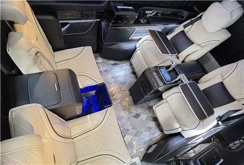 米乐M6 米乐奔驰梅赛斯特商务车奢华内饰超大空间!(图7)