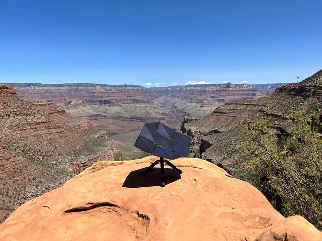 Sego Innovations设计出可折叠太阳能电池板 帮助快速米乐M6 米乐轻便地旅行(图3)