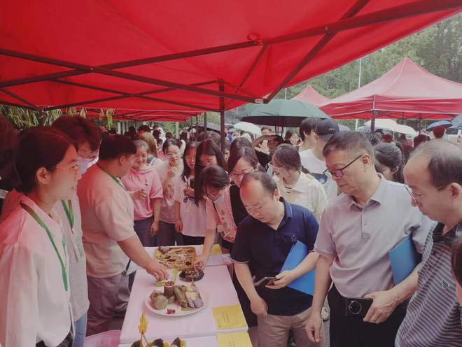 河南农大食品科技学院举办第五届省大学生传统美食创意设计大米乐 M6米乐赛(图2)