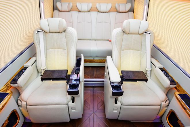 米乐 M6米乐丰田考斯特12座价格 VIP版商务车价格(图6)