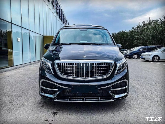 米乐M6 米乐昆明奔驰V260L长轴改装高顶F980豪华定制商务车优惠799万(图1)
