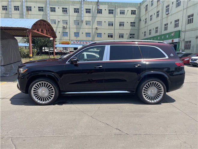迈巴赫GLS600陆地豪华游艇移动商务舱米乐 M6米乐(图6)