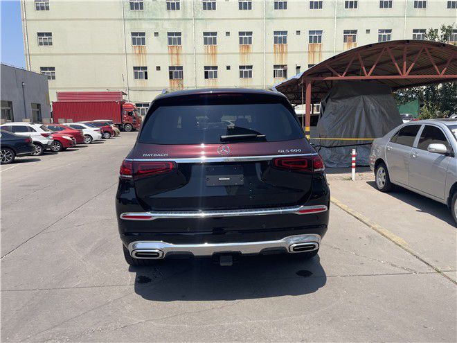 迈巴赫GLS600陆地豪华游艇移动商务舱米乐 M6米乐(图7)