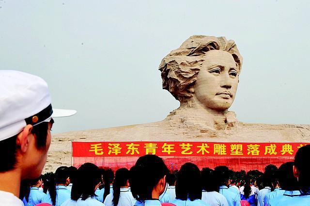 米乐 M6米乐毛主席亲自接见的“东方红一号”设计师曾说了10个字令世人羞愧(图1)