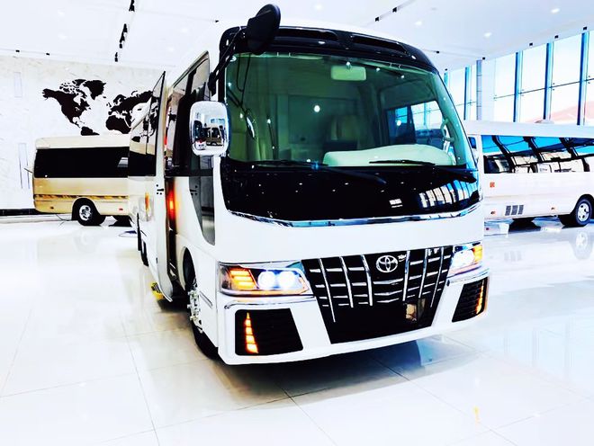 丰田考斯特米乐 M6米乐7座商务车价格厂家展厅现车实拍(图1)