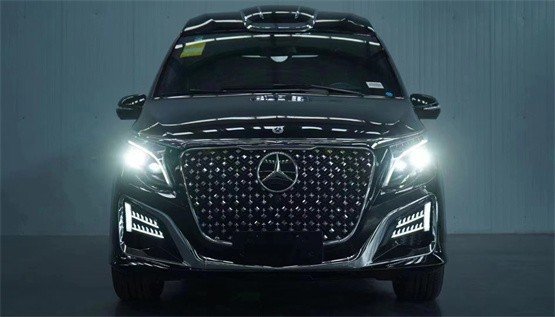 米乐 M6米乐最新款奔驰V260商务车定制高顶七座豪华(图1)