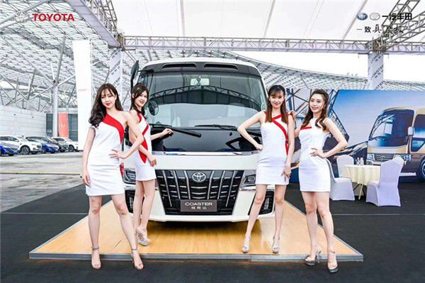 米乐 M6米乐进口考斯特价格及图片 考斯特7座房车价格(图1)
