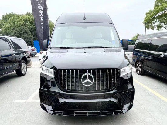 米乐M6 米乐2023款奔驰斯宾特全进口大型商务房车(图1)