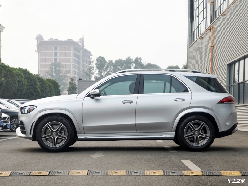 米乐 M6米乐奔驰GLE450全新外观设计给你一片繁星无垠(图1)