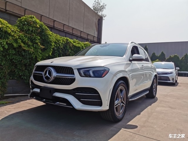 米乐 M6米乐奔驰GLE450全新外观设计给你一片繁星无垠(图6)