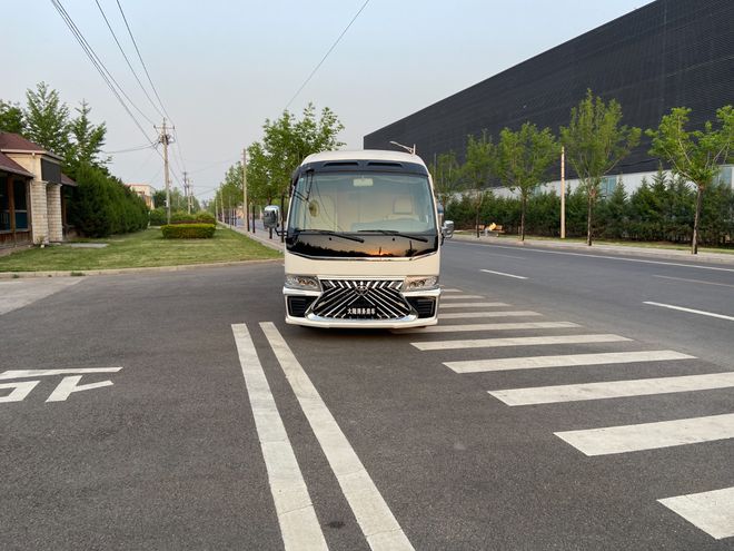 米乐 M6米乐丰田考斯特12座高端接待设计车型(图1)