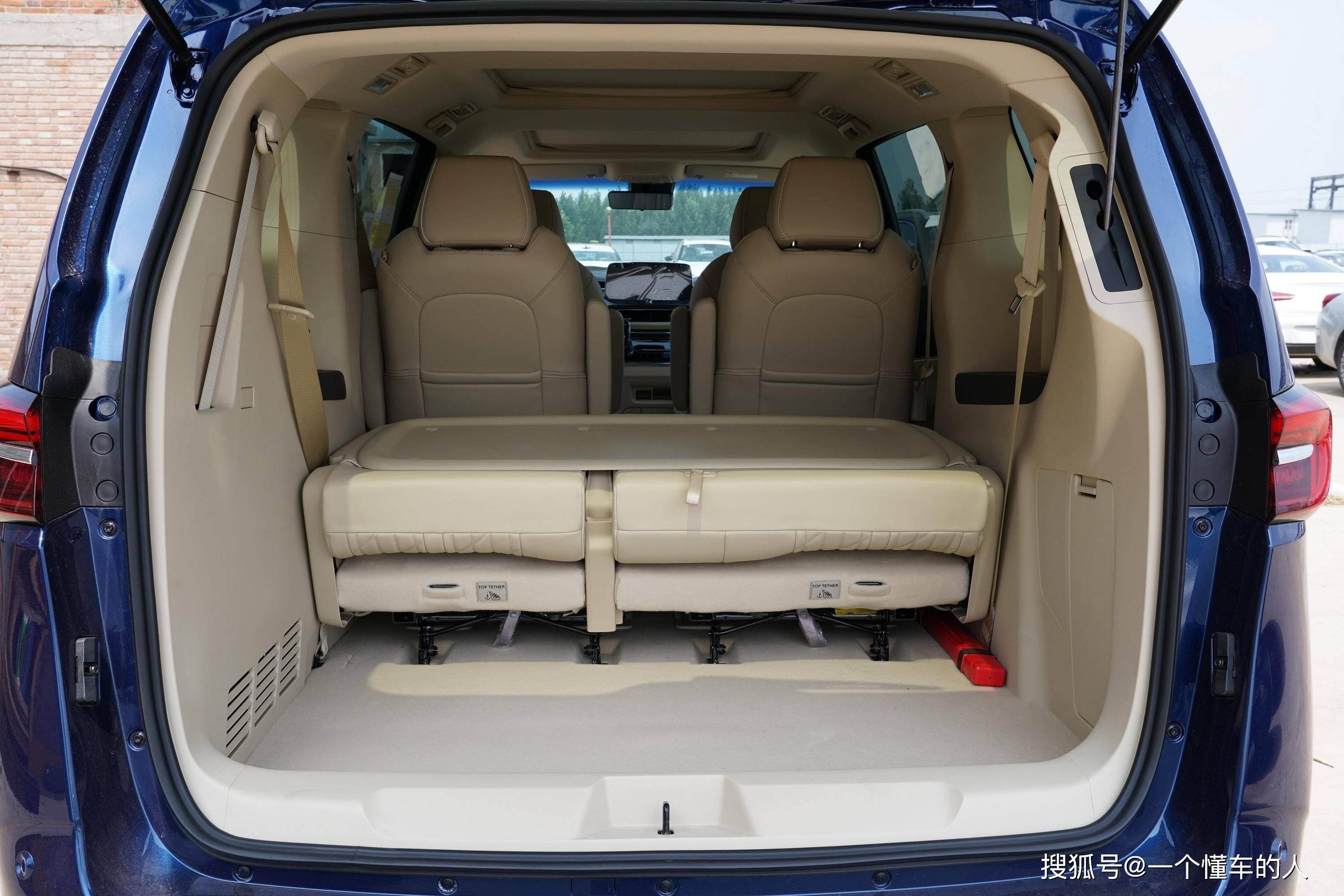 实测车型：别克GL8 2023款 陆上公务舱 652T 豪华型米乐 M6米乐(图6)