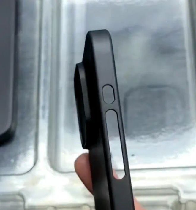 米乐M6 米乐iPhone 15ProMax保护壳曝光网友：灵魂设计没了？(图2)