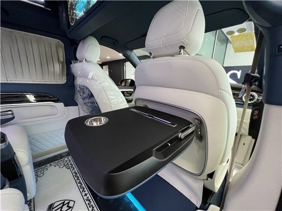 米乐 M6米乐奔驰V260L高顶七座定制商务车奔驰授权(图6)