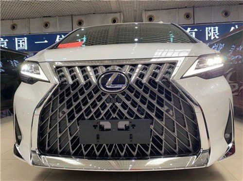 雷克萨斯LM300 商务中的劳斯莱斯米乐M6 米乐(图1)