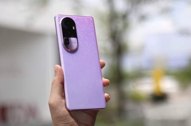 米乐 M6米乐从内到外都用心设计OPPO Reno10 Pro星籁版开售颜值党首选(图3)