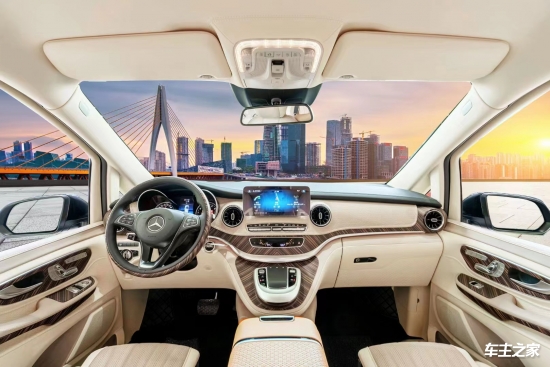 米乐 M6米乐昆明奔驰V260L改装迈巴赫高顶商务车优惠768万现车(图1)