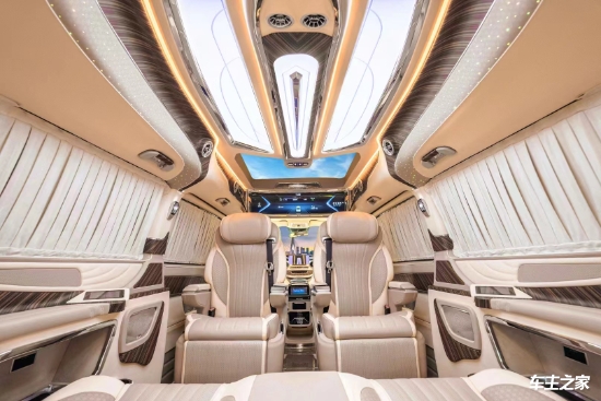 米乐 M6米乐昆明奔驰V260L改装迈巴赫高顶商务车优惠768万现车(图4)